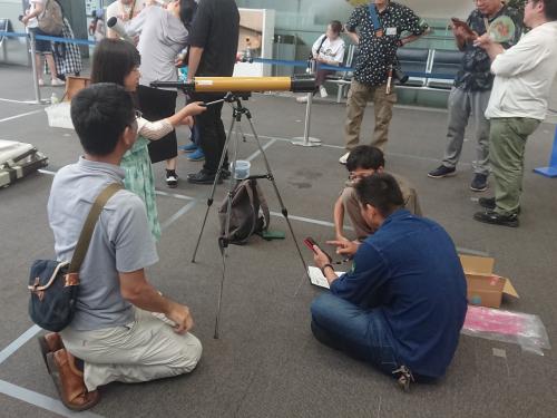マイ望遠鏡を使いこなそうのようす マイ望遠鏡を使いこなそうのようす