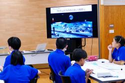 宇宙生活を想像する受講生 宇宙生活を想像する受講生