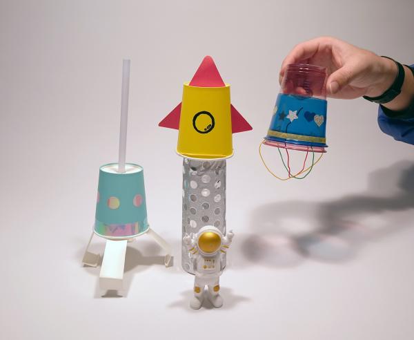 コップで工作 コップで工作